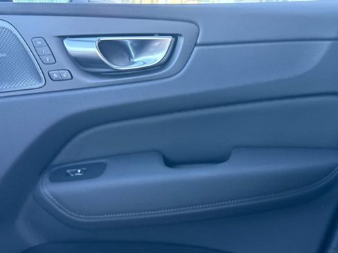 New 2026 Volvo XC60 B5 Ultra w/ Climate Package image 21