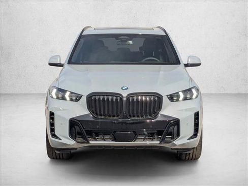 Certified 2026 BMW X5 sDrive40i w/ M Sport Package RWD image 6