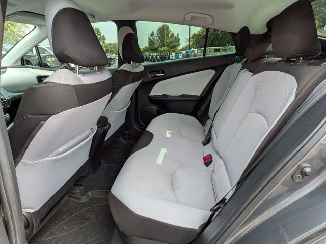 Used 2020 Toyota Prius LE AWD/4WD image 16