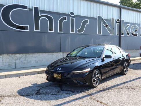 Used 2024 Hyundai Elantra Limited FWD image 1