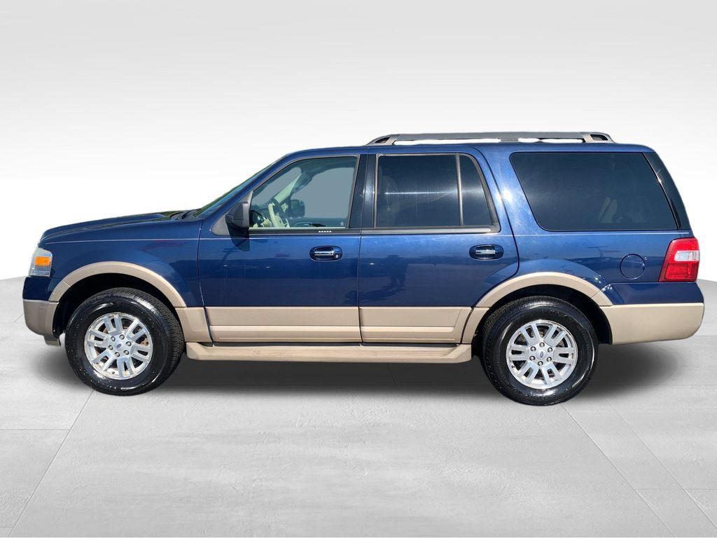 Used 2012 Ford Expedition XLT AWD/4WD image 2