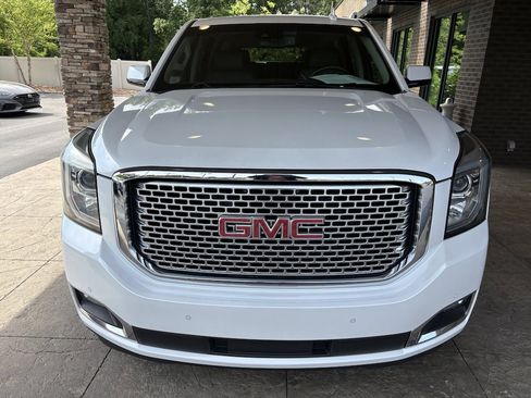 Used 2016 GMC Yukon Denali w/ Open Road Package AWD/4WD image 3