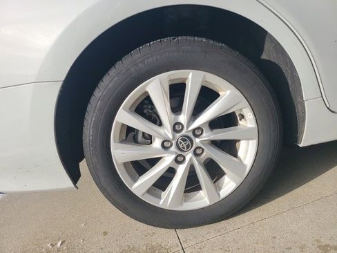 Used 2024 Toyota Camry LE image 10