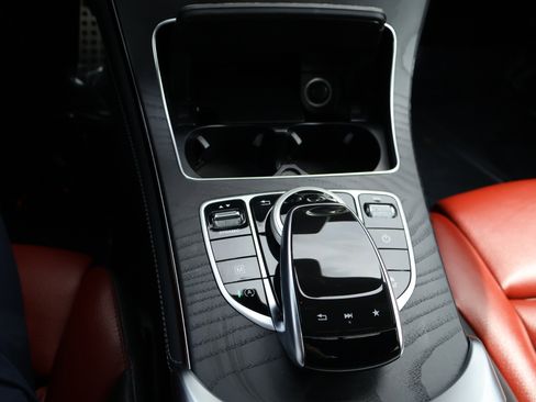 Used 2019 Mercedes-Benz GLC 300 4MATIC Coupe image 38