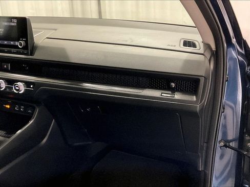Certified 2025 Honda CR-V EX image 13