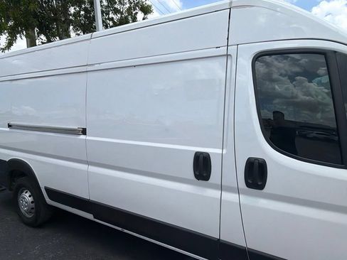 Used 2023 RAM ProMaster 3500 w/ Convenience Group FWD image 10