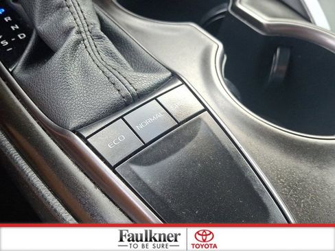 Certified 2023 Toyota Camry SE image 22