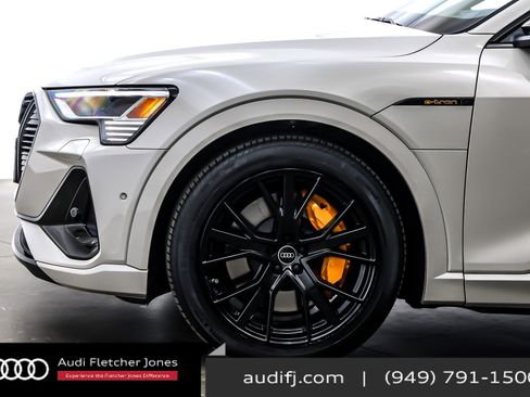 Used 2022 Audi e-tron Chronos w/ Chronos Package image 16