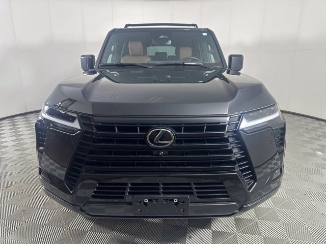 Used 2024 Lexus GX 550 w/ Accessory Package (2T) AWD/4WD image 3