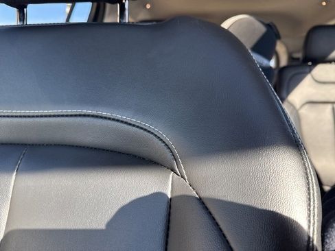 Used 2024 Jeep Grand Cherokee L Limited w/ Black Appearance Package image 8