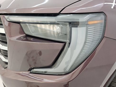 Used 2024 GMC Acadia Elevation FWD image 40