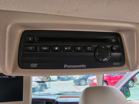 Used 2004 Cadillac Escalade ESV Platinum AWD/4WD image 52