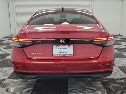 Certified 2025 Honda Accord SE image 5