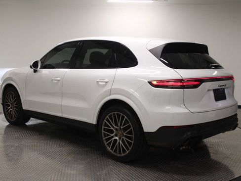 Certified 2023 Porsche Cayenne S Platinum AWD/4WD image 3