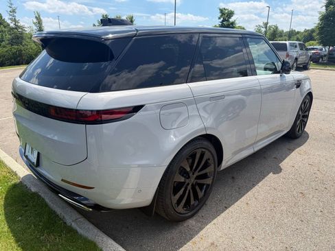 Used 2026 Land Rover Range Rover Sport Dynamic SE AWD/4WD image 5