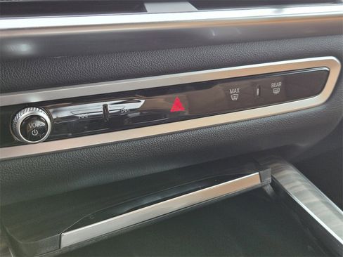 New 2026 BMW X5 xDrive50e w/ Premium Package image 22