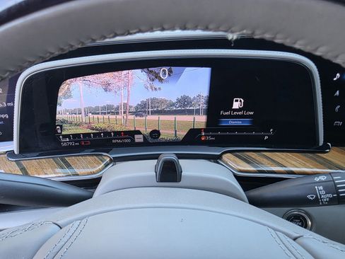 Used 2022 Cadillac Escalade Sport Platinum RWD image 22