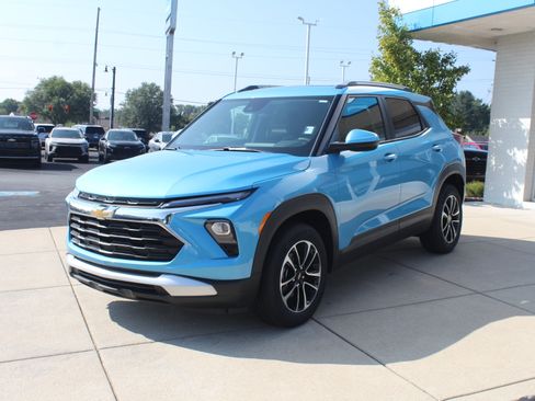 New 2026 Chevrolet TrailBlazer LT w/ Convenience Package AWD/4WD image 9