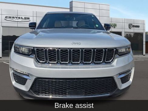 Used 2025 Jeep Grand Cherokee Limited image 9