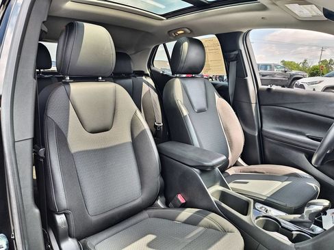 Used 2022 Buick Encore GX Select w/ Experience Buick Package AWD/4WD image 25