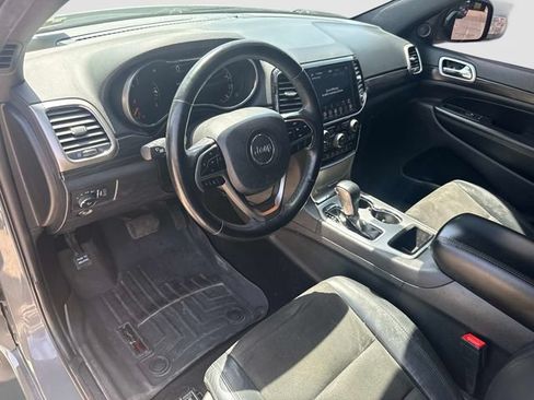 Used 2021 Jeep Grand Cherokee Laredo X AWD/4WD image 12