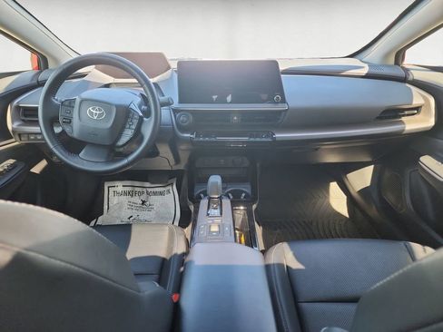 Used 2024 Toyota Prius XLE AWD/4WD image 11