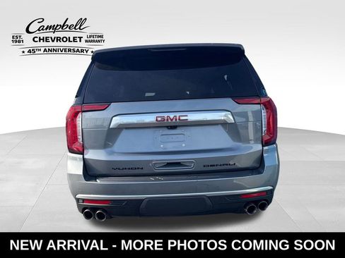 Used 2022 GMC Yukon XL Denali w/ Advanced Technology Package AWD/4WD image 4