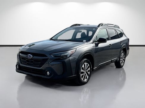 Certified 2025 Subaru Outback Premium AWD/4WD image 7