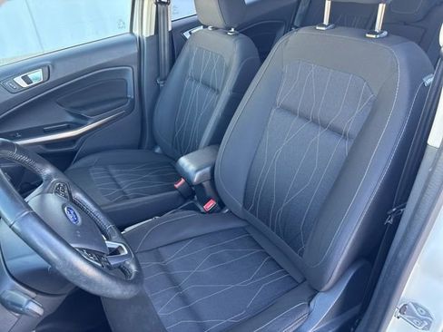 Used 2019 Ford EcoSport SE w/ SE Convenience Package image 28
