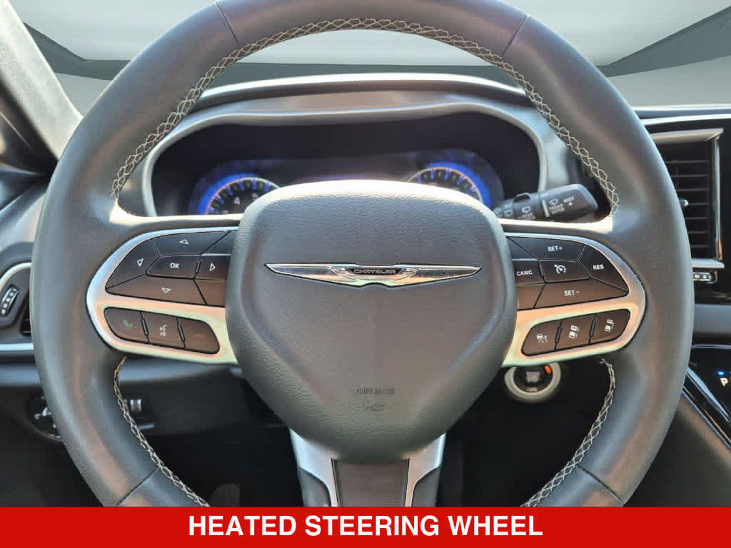Used 2025 Chrysler Pacifica Select FWD image 19