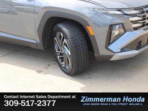 Used 2025 Hyundai Tucson Limited AWD/4WD image 20