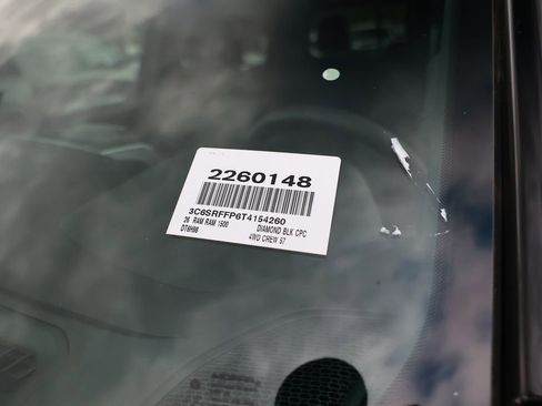 New 2026 RAM 1500 4x4 Crew Cab image 32