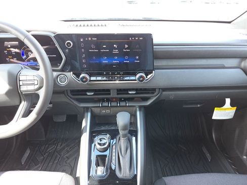 New 2026 Chevrolet Colorado Trail Boss AWD/4WD image 15