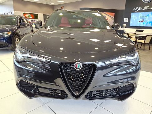 New 2025 Alfa Romeo Stelvio Sprint w/ Veloce Package image 2