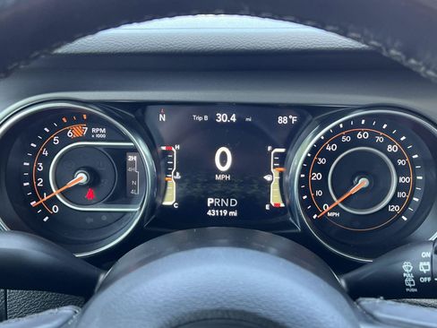 Used 2022 Jeep Wrangler Sport AWD/4WD image 21