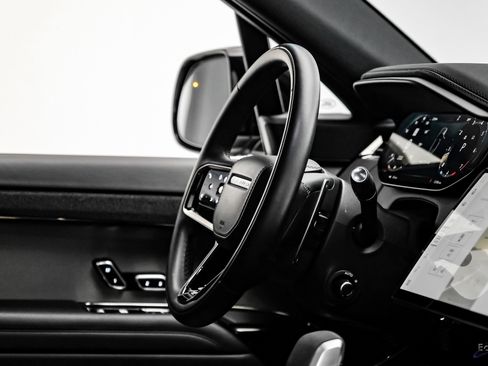 Used 2025 Land Rover Range Rover Sport Dynamic SE image 45