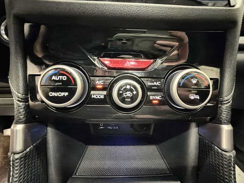 Used 2020 Subaru Forester Limited w/ Popular Package #3 AWD/4WD image 17