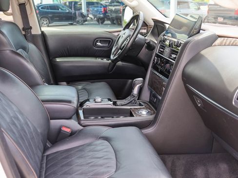Used 2021 Nissan Armada Platinum w/ Captain's Chairs Package RWD image 12
