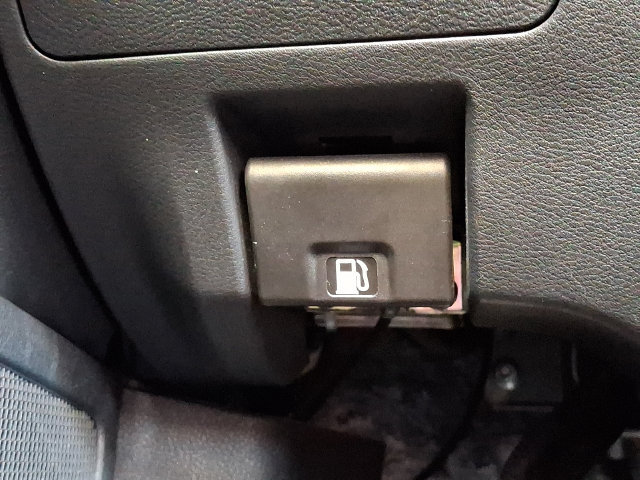 Used 2025 Nissan Altima 2.5 SV FWD image 26