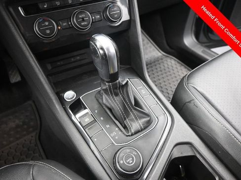 Used 2021 Volkswagen Tiguan SE AWD/4WD image 16