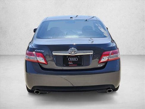 Used 2011 Toyota Camry XLE w/ XLE Extra-Value Pkg #1 FWD image 6