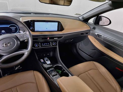 Certified 2023 Hyundai Sonata Limited w/ Preferred Accessory Package FWD image 25