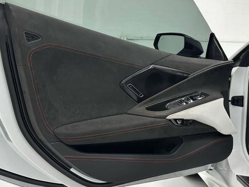 Used 2023 Chevrolet Corvette Stingray Premium Conv w/ Z51 Performance Package RWD image 24