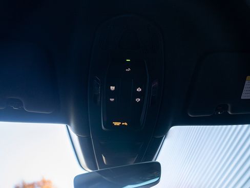 Certified 2025 Porsche Cayenne GTS AWD/4WD image 11