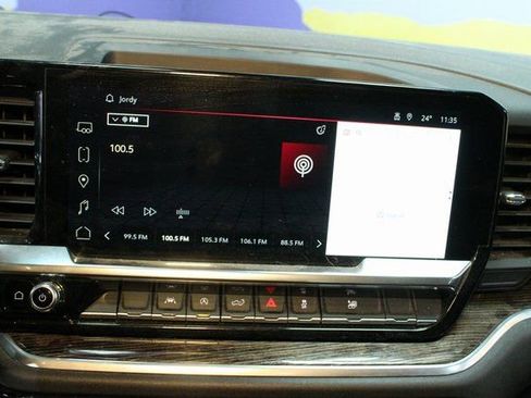 Used 2022 GMC Sierra 1500 SLE image 21