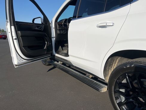 Used 2023 Chevrolet Tahoe High Country image 16