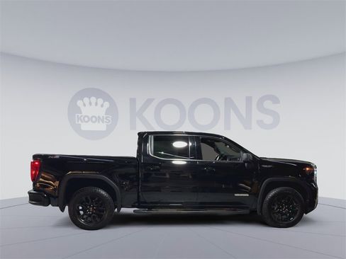 Used 2022 GMC Sierra 1500 Elevation image 2