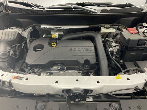 Certified 2026 Chevrolet Equinox LT FWD image 19