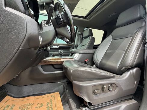 Used 2024 GMC Sierra 1500 Elevation w/ Elevation Premium Package AWD/4WD image 9