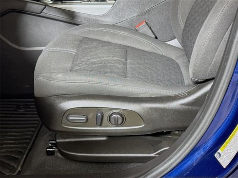 Used 2022 Chevrolet Blazer LT image 17